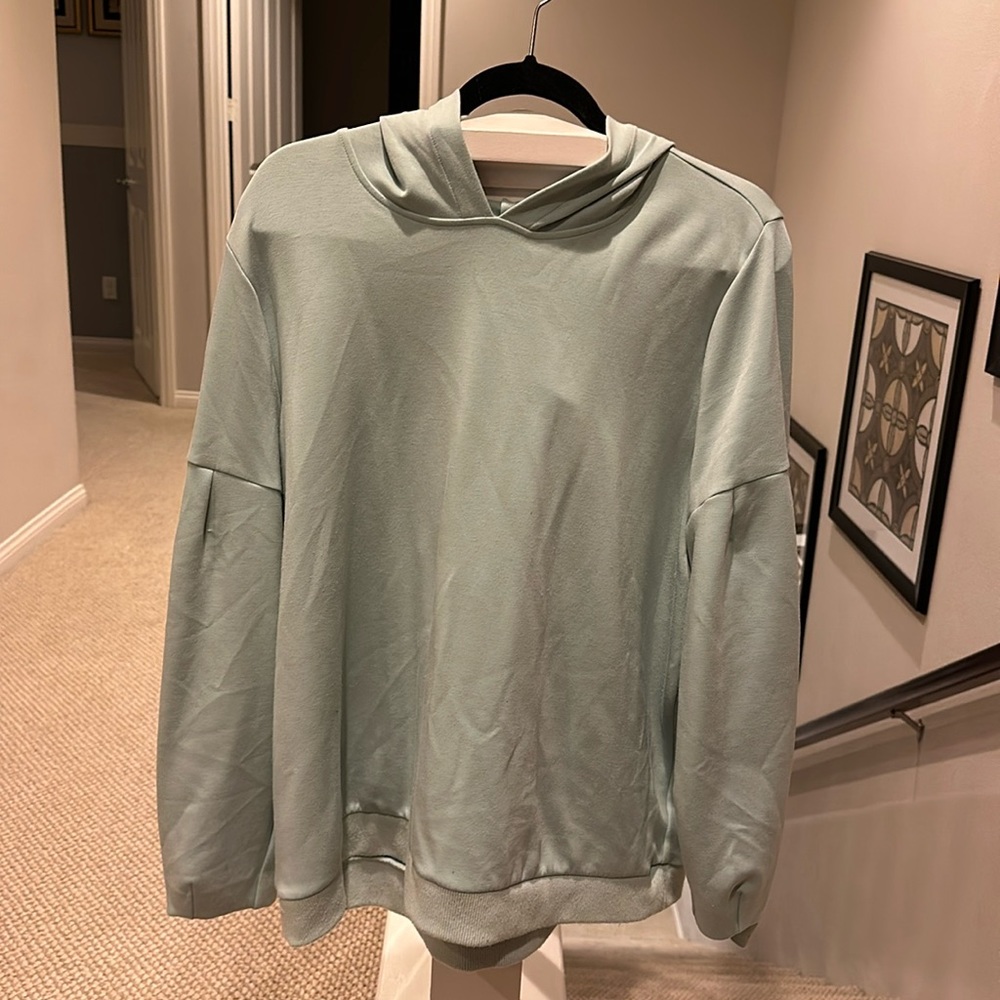 Alfani sweatshirt